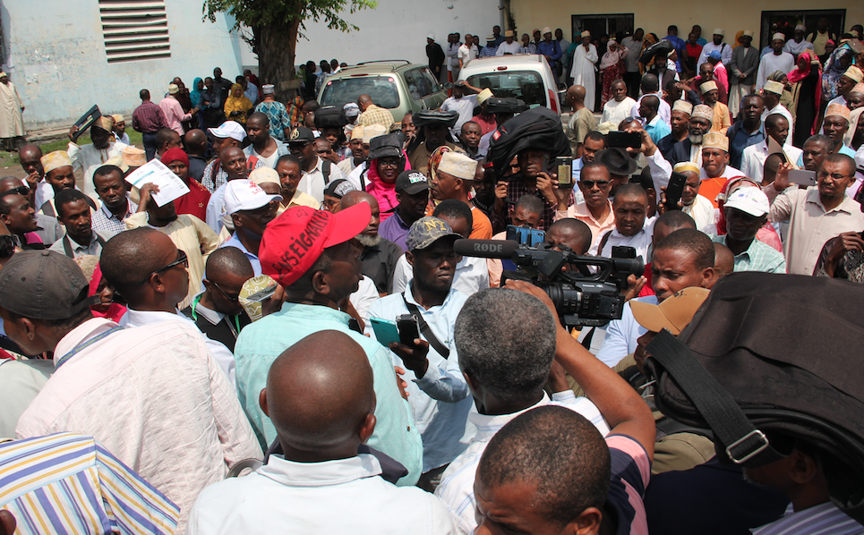 image Greve des enseignants du public / Les enseignants campent toujours sur leur position